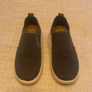 Sonoma boys charcoal gray slip on sneaker